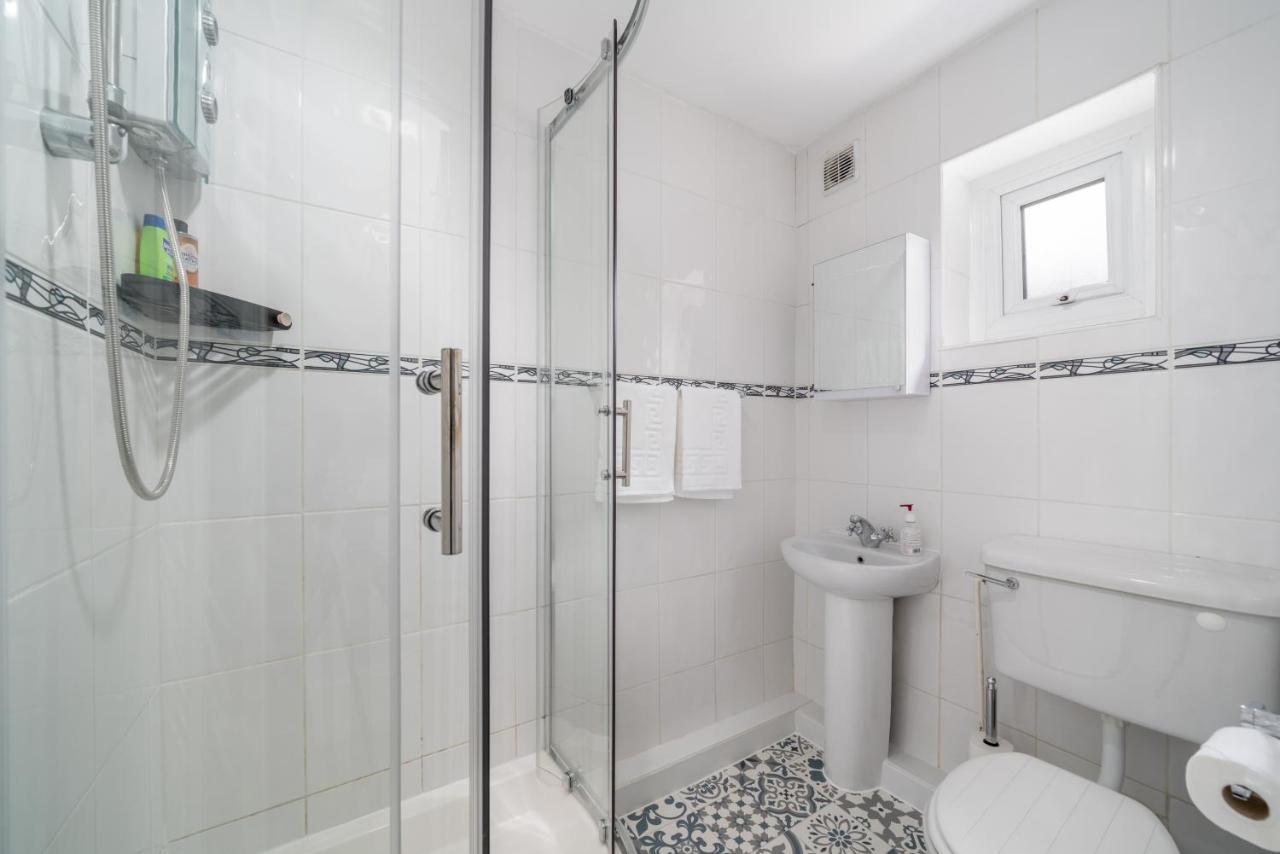 Apartament Spacious King Size 1bed Flat In Leafy Suburb